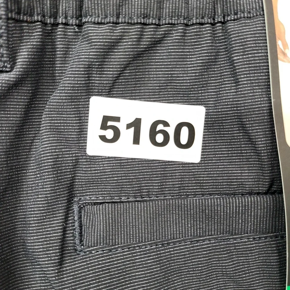 Banana‎ Republic Shorts Mens 38 Black Comfort Flat Front Chino Stretch Wicking